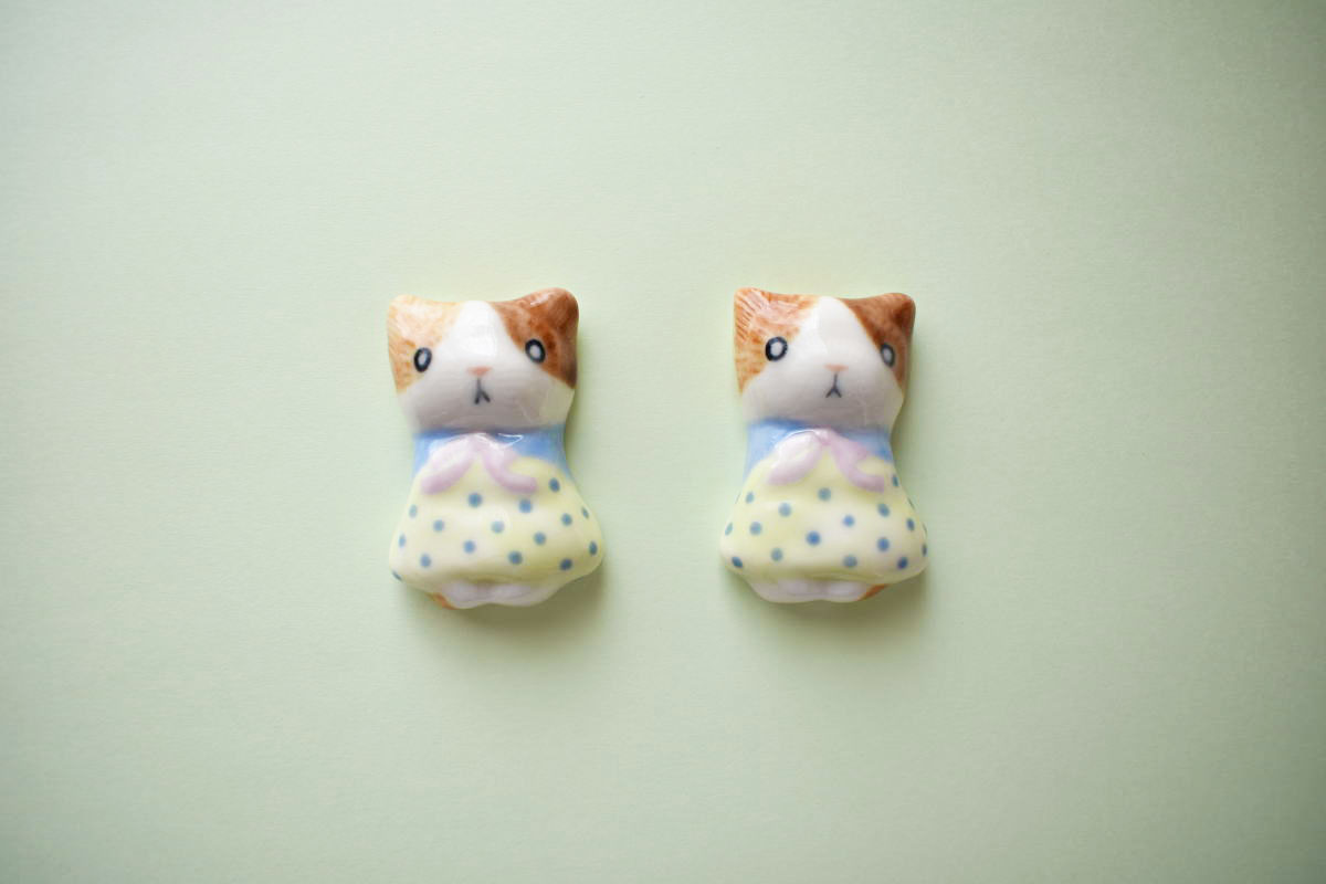 スカートネコのはしおき"